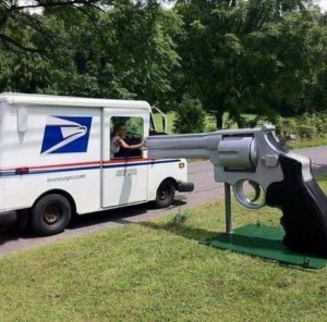 Guns_Texas_Mailbox