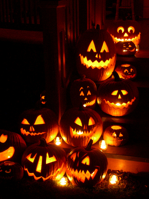 Pumpkins_Stacked_Glowing