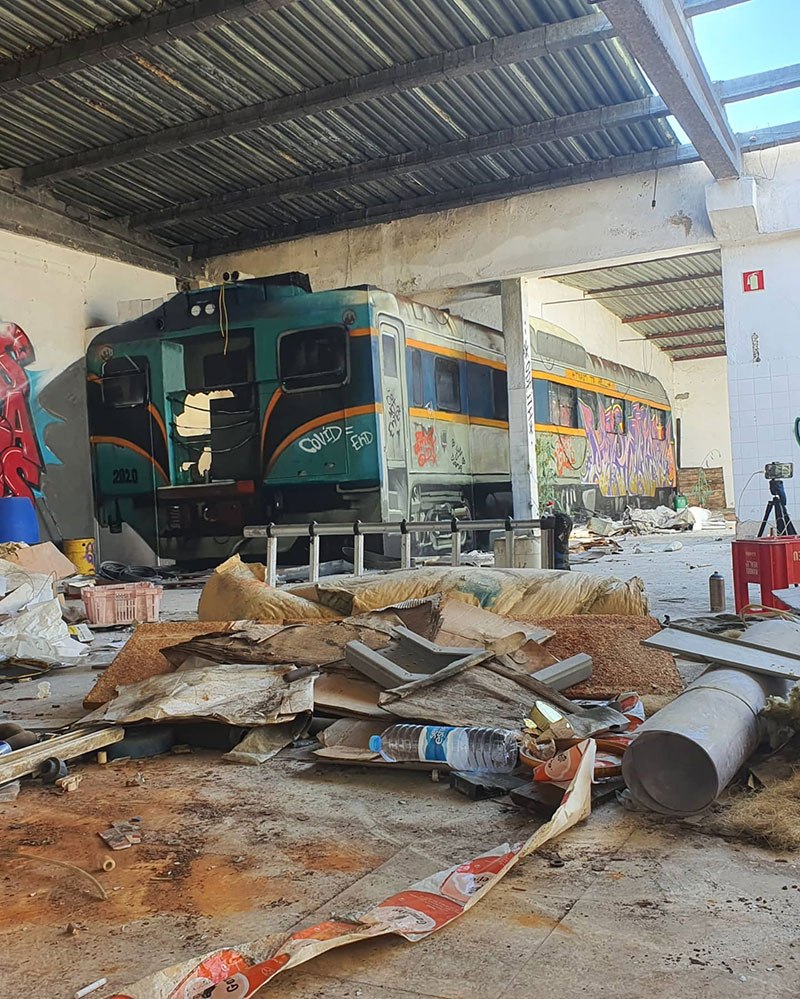 3d-street-art-train-by-odeith-3